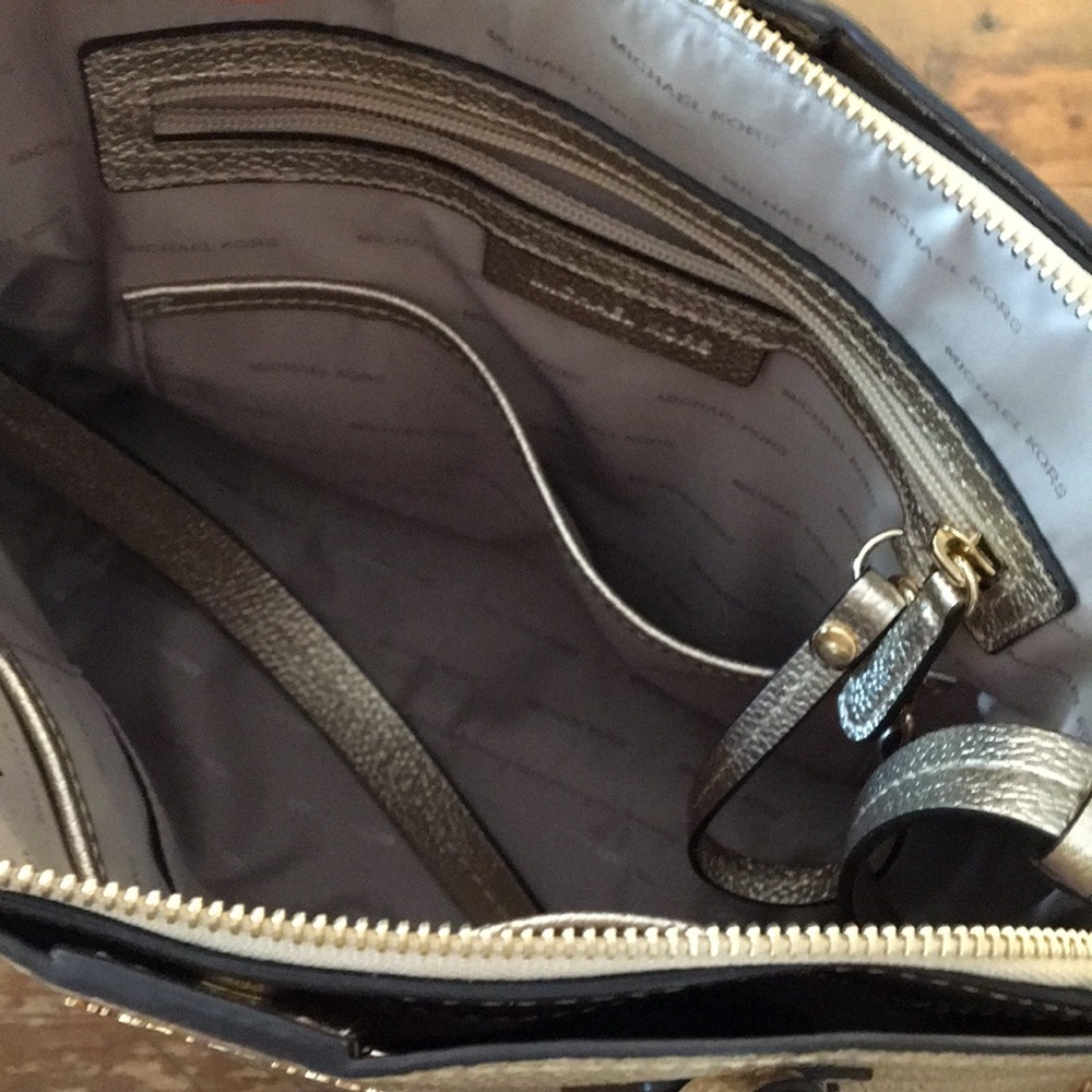 Gold Michael Kors tote - Picture 5 of 5